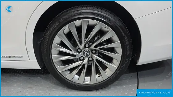 LEXUS ES LUXURY PLUS