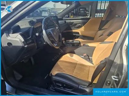 LEXUS ES EXECUTIVE