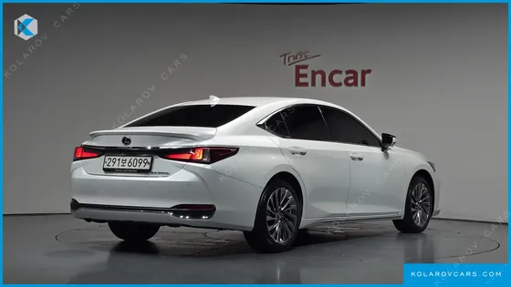 LEXUS ES EXECUTIVE