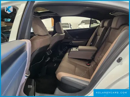 LEXUS ES LUXURY PLUS