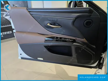 LEXUS ES LUXURY PLUS