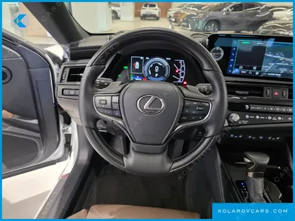 LEXUS ES LUXURY PLUS