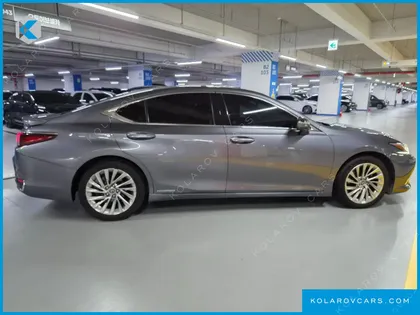 LEXUS ES EXECUTIVE