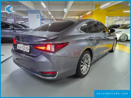 LEXUS ES EXECUTIVE