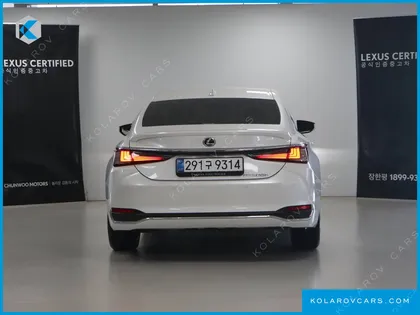 LEXUS ES LUXURY PLUS