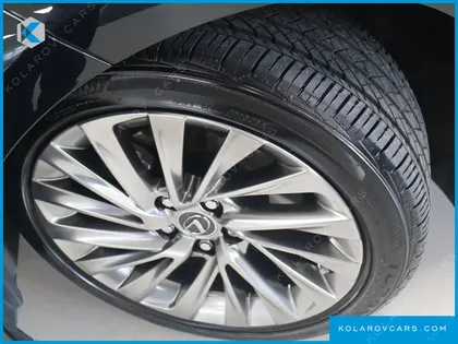 LEXUS ES LUXURY PLUS