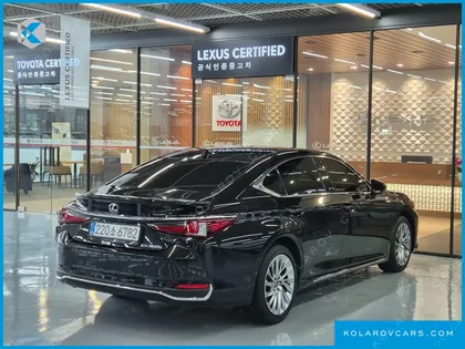 LEXUS ES EXECUTIVE
