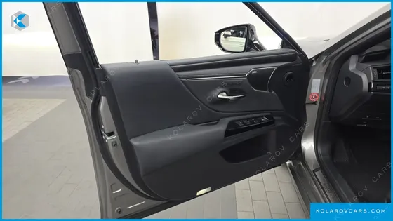 LEXUS ES EXECUTIVE