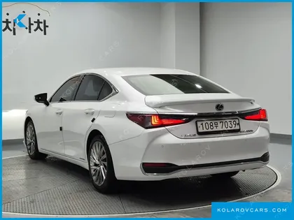 LEXUS ES EXECUTIVE