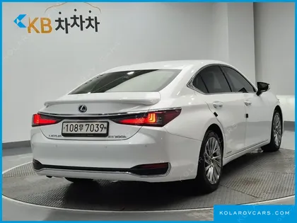 LEXUS ES EXECUTIVE