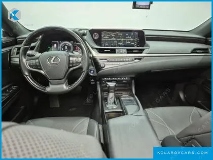 LEXUS ES EXECUTIVE