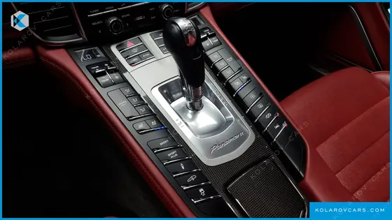 PORSCHE PANAMERA 4.8 GTS