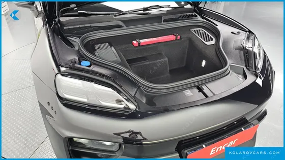 PORSCHE MACAN BASE 4