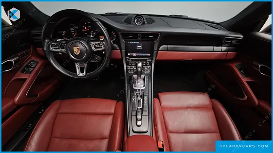 PORSCHE 911 CARRERA 4 GTS