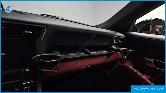 PORSCHE 911 CARRERA 4 GTS