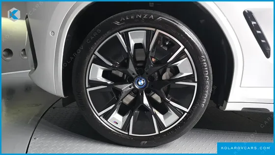 BMW IX3 M SPORTS