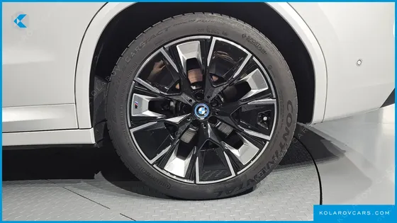 BMW IX3 M SPORTS