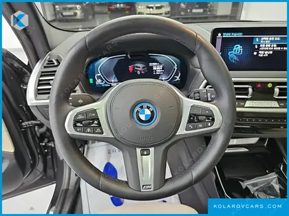 BMW IX3 M SPORTS