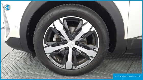 PEUGEOT 3008 1.2 PURE TECH GT