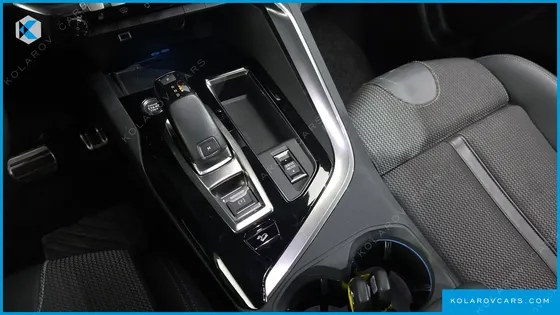 PEUGEOT 3008 1.2 PURE TECH GT