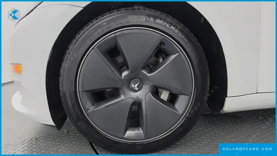 TESLA MODEL 3 LONG RANGE AWD