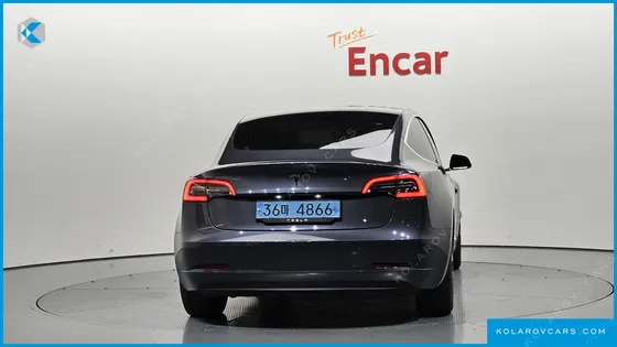 TESLA MODEL 3 STANDARD RANGE PLUE RWD