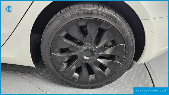 TESLA MODEL 3 LONG RANGE AWD