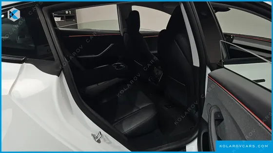 TESLA MODEL 3 RWD