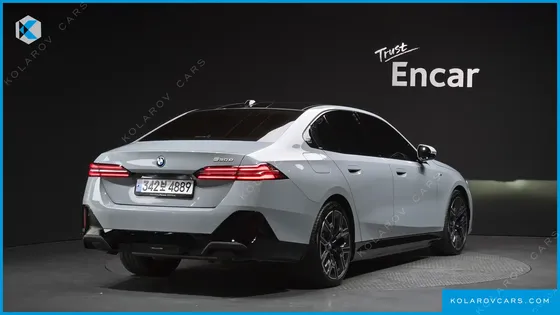 BMW 5 SERIES 530E M SPORT
