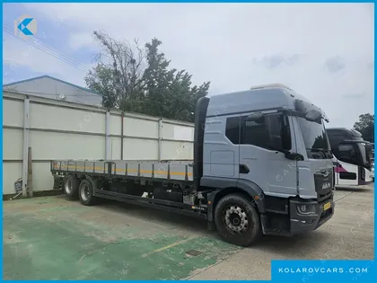 MAN TRUCK CARGO TRUCK 6X2