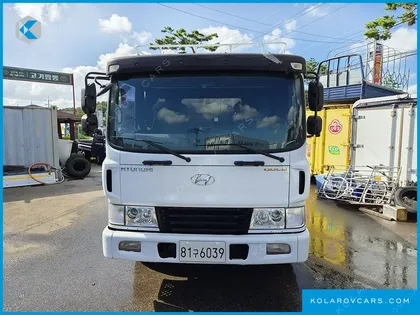HYUNDAI MEGA TRUCK GOLD