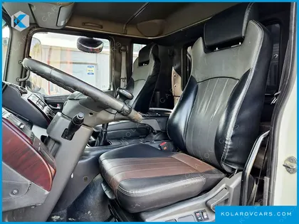 HYUNDAI MEGA TRUCK GOLD