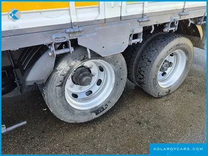 HYUNDAI MEGA TRUCK GOLD
