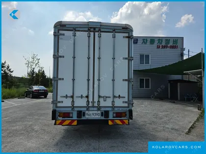 HYUNDAI MEGA TRUCK GOLD