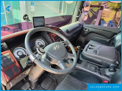 HYUNDAI MEGA TRUCK GOLD