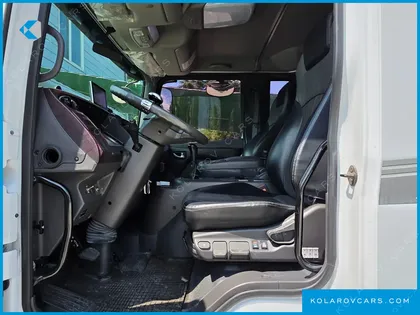 HYUNDAI MEGA TRUCK GOLD