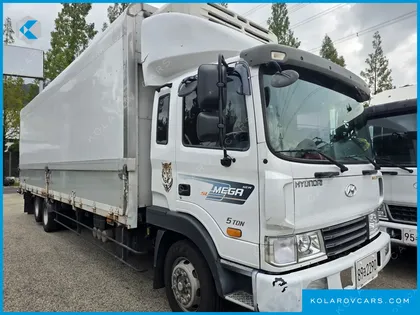 HYUNDAI MEGA TRUCK GOLD
