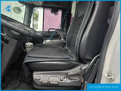 HYUNDAI MEGA TRUCK GOLD