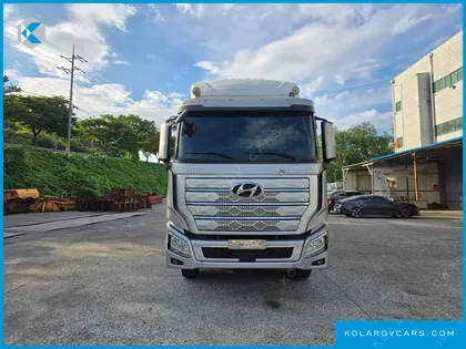 HYUNDAI EXCEED 10X4