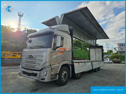 HYUNDAI EXCEED 10X4