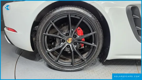 PORSCHE 718 2.5 GTS