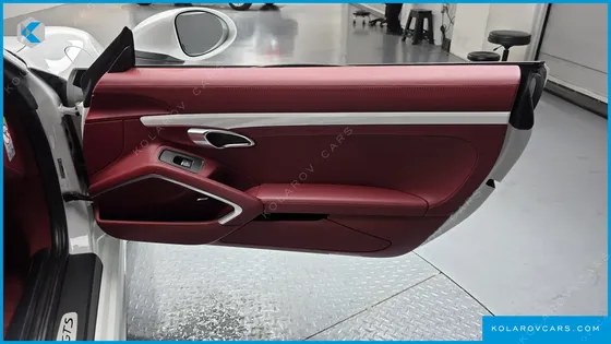 PORSCHE 718 2.5 GTS