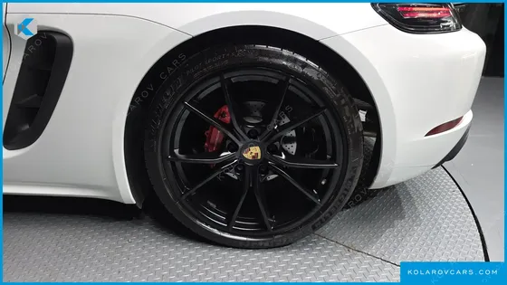 PORSCHE 718 2.5 GTS