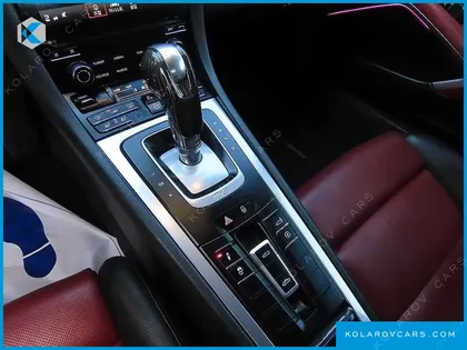 PORSCHE 718 2.0
