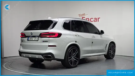BMW X5 M50I