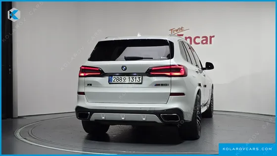 BMW X5 M50I