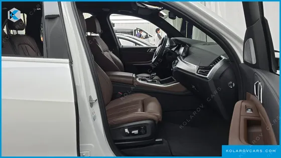 BMW X5 M50I