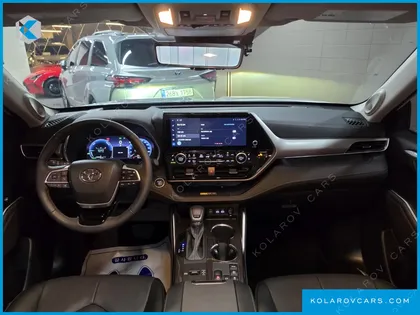TOYOTA HIGHLANDER 2.5 4WD PLATIMUM