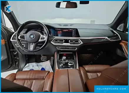 BMW X5 M50I