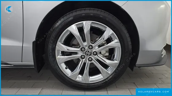 TOYOTA SIENNA 2.5 HYBRID 2WD